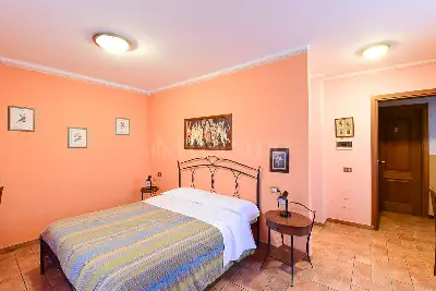 Palazzo in vendita, Via Como, Erba