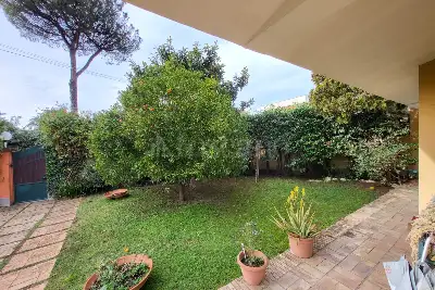 Villa Bifamiliare in vendita, Via Claudio Merulo, Roma