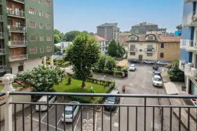 Casa in vendita, Via Giuseppe Parini, Corsico