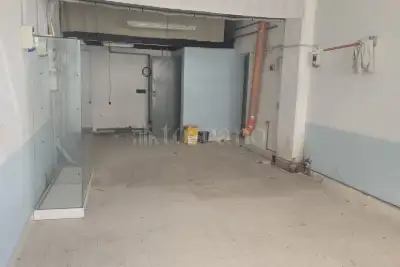 Negozio in affitto, Via Antonio Gramsci, Avezzano