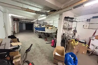 Box in vendita, via corrado del greco, Roma