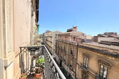 Casa in vendita, Via Umberto I, Catania