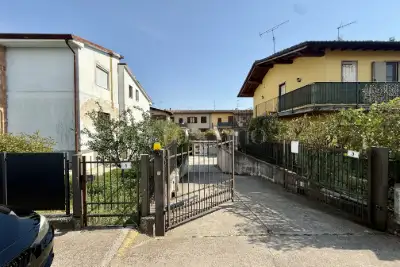 Casa in vendita, Via Santa Giustina, Montichiari
