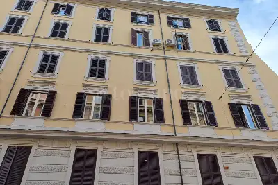 Casa in vendita, Via Santamaura, Roma