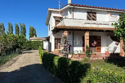 Villa Bifamiliare in vendita, Via Plutone, Fiumicino