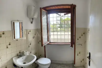 Ufficio in vendita, Via Michelangelo Peroglio, Roma