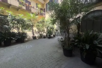 Casa in vendita, Via Carlo Farini, Milano