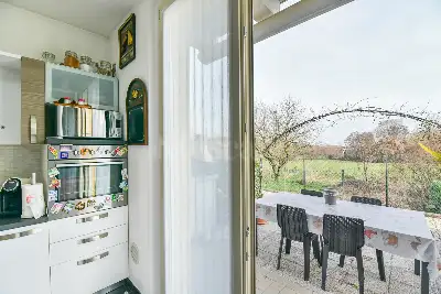 Casa in vendita, Via Giuseppe Garibaldi, Montano Lucino