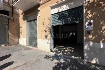 Negozio in vendita, Largo dei Claudiani, Roma