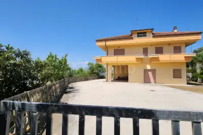 Casa Indipendente in vendita, Via San Pietro 1, Tortoreto, Tortoreto