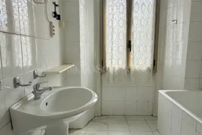Casa in vendita, Via Gratosoglio, Milano
