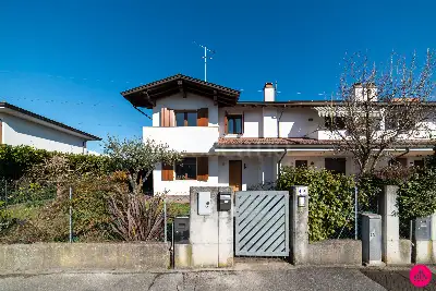 Villino a Schiera in vendita, Via Mamaluch, Porcia