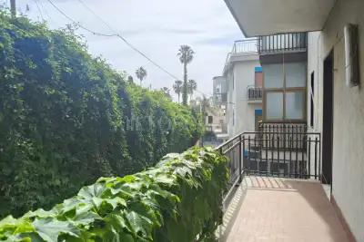 Casa in vendita, Via Orlando Vittorio Emanuele, Aci Castello