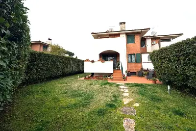 Villa in vendita, Via Giuseppe Lazzati, Roma