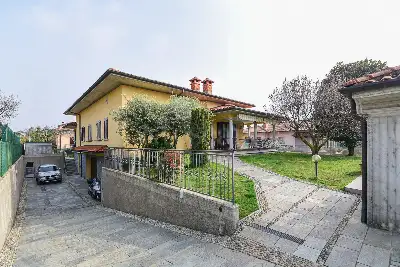 Villa in vendita, Via V Alpini, Olgiate Comasco
