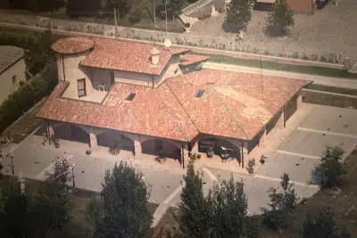 Casa Indipendente in vendita, Via Panaria Bassa, Bomporto