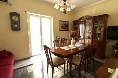 Casa in vendita, Via delle Acacie, Roma