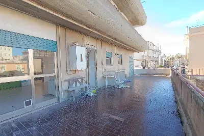 Casa in vendita, Piazza Pollastrini, Anzio