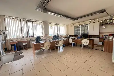 Capannone in vendita, Strada Statale 16 Adriatica, Cerignola