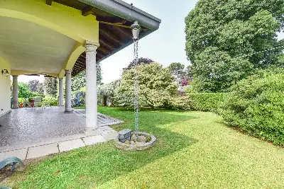 Villa in vendita, Via Edmondo De Amicis, Fino Mornasco