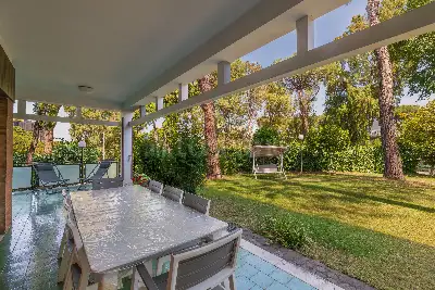 Villa Bifamiliare in vendita, Viale dell'Esperanto, Roma