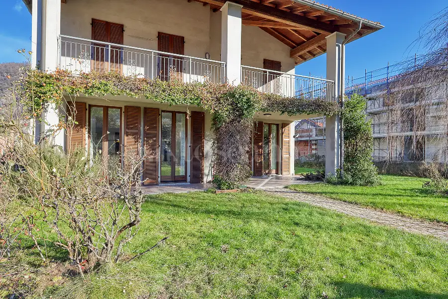 Villa in vendita di 320 mq a €485.000 (rif. 52/2026)