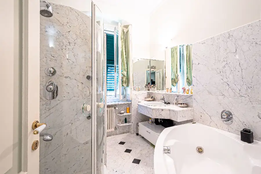 Villa in vendita di 496 mq a €3.950.000 (rif. 71/2026)