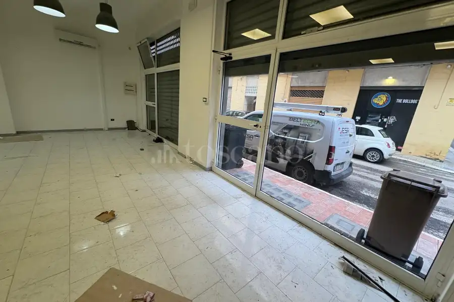 Negozio in vendita di 114 mq a €205.000 (rif. 8/2026)