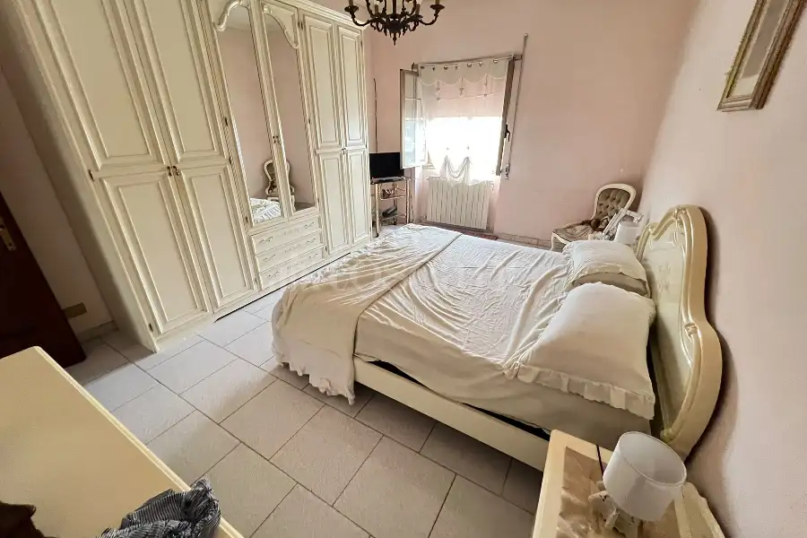 Palazzo in vendita di 200 mq a €329.000 (rif. 42/2026)