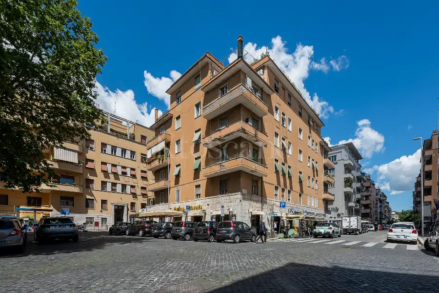 Attico in vendita di 110 mq a €599.000 (rif. 17/2026)