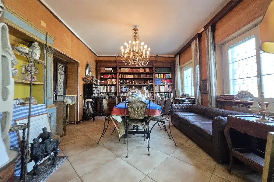 Villa in vendita di 310 mq a €550.000 (rif. 14/2026)