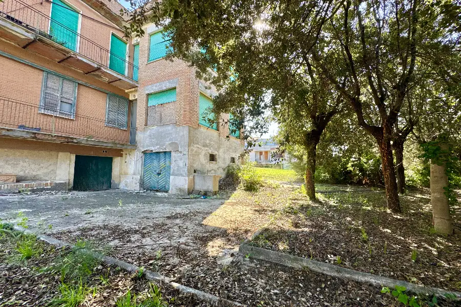 Casa Indipendente in vendita di 350 mq a €349.000 (rif. 112/2025)