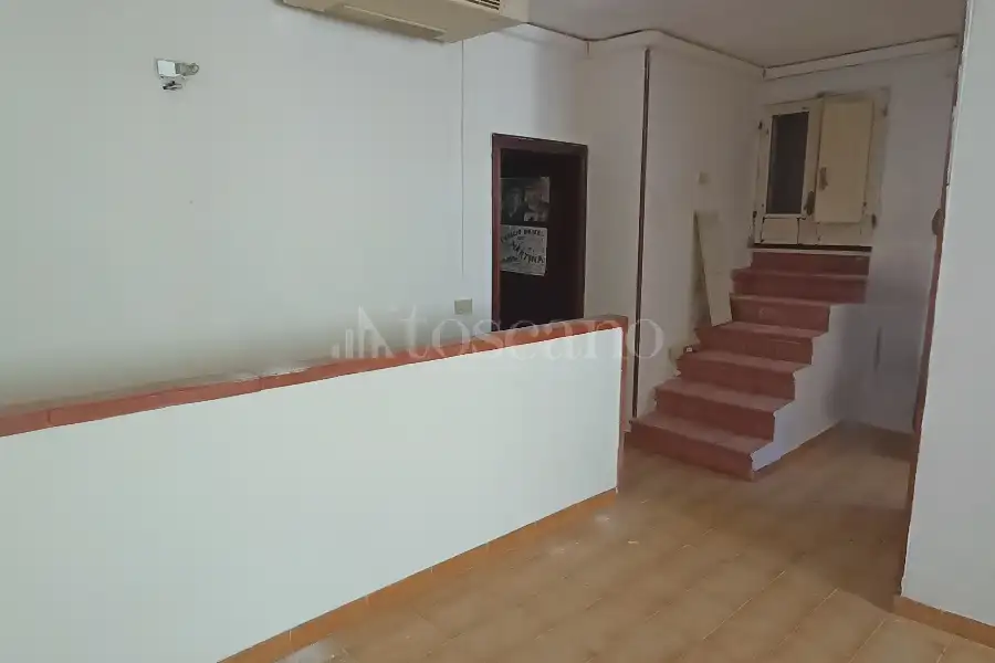 Casa in vendita di 480 mq a €450.000 (rif. 37/2026)