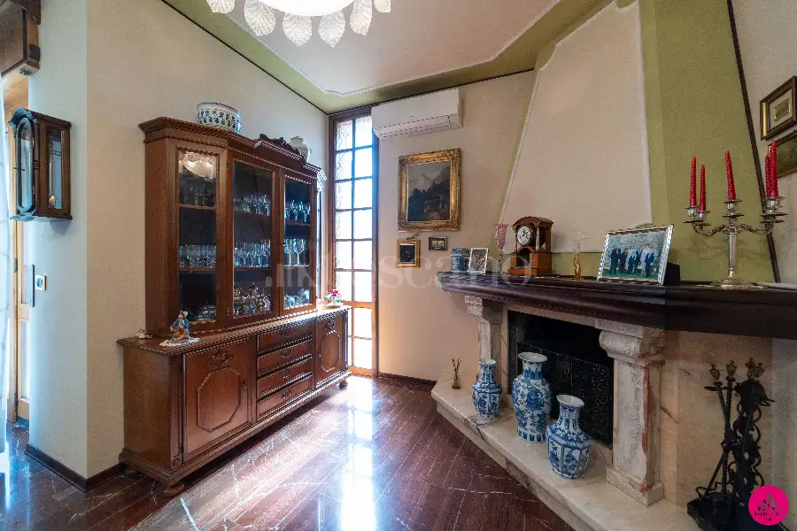 Villino a Schiera in vendita di 270 mq a €299.000 (rif. 98/2025)