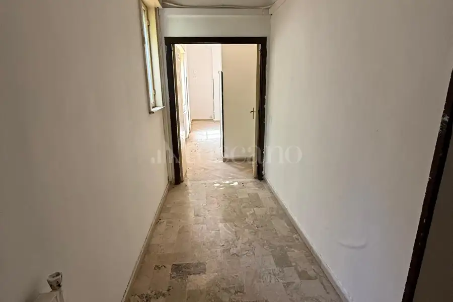 Ufficio in affitto di 300 mq a €2.800 (rif. 39/2025)