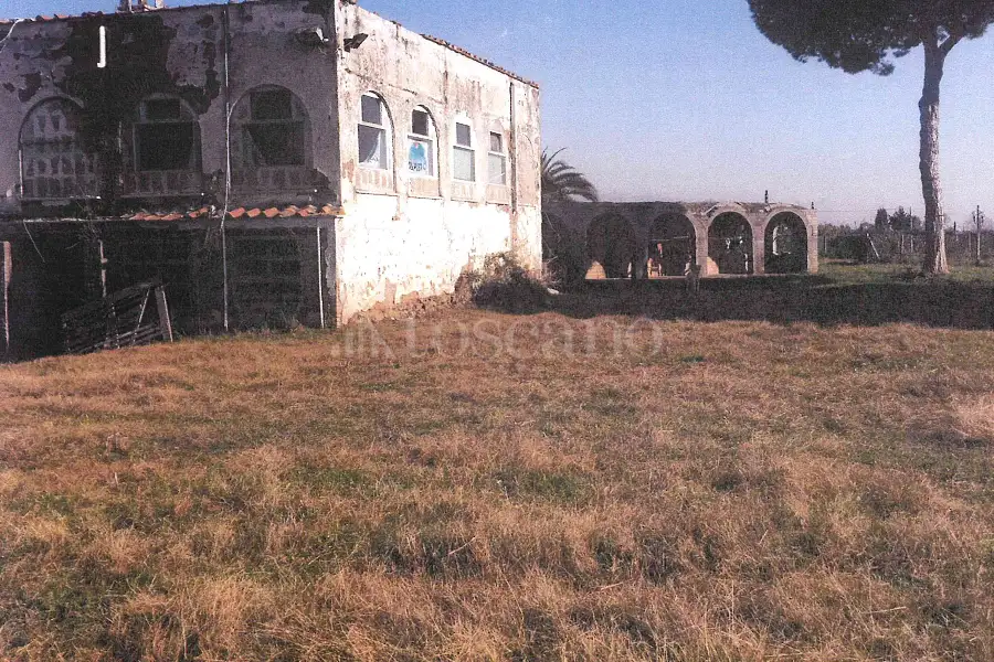 Casale in vendita di 500 mq a €100.000 (rif. 121/2024)