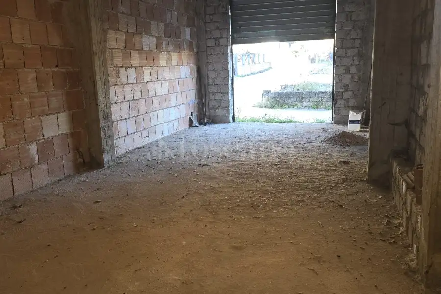 Casa Indipendente in vendita di 650 mq a €130.000 (rif. 56/2025)