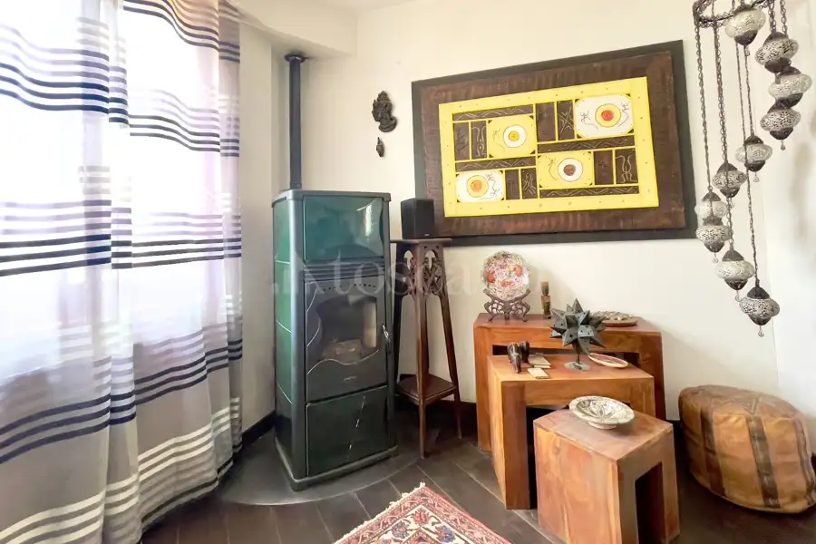 Villa Bifamiliare in vendita di 450 mq a €249.000 (rif. 23/2025)