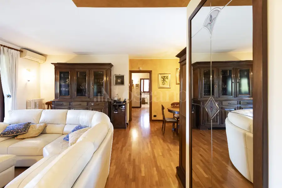 Casa in vendita di 165 mq a €795.000 (rif. 49/2025)