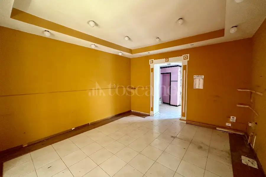 Negozio in affitto di 70 mq a €450 (rif. 25/2025)