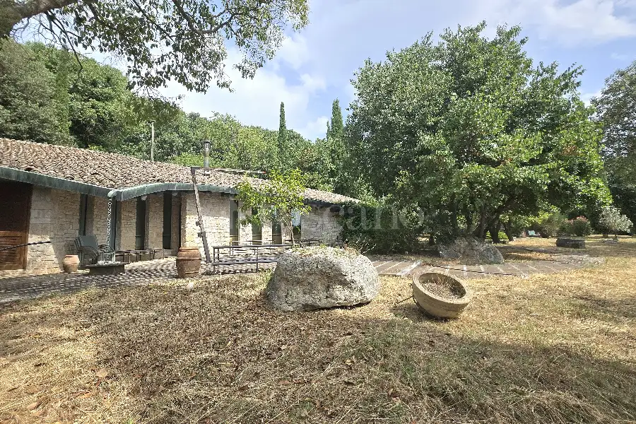 Villa in vendita di 300 mq a €1.450.000 (rif. 40/2025)