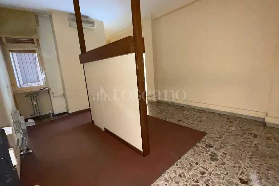 Ufficio in affitto di 80 mq a €1.300 (rif. 31/2026)
