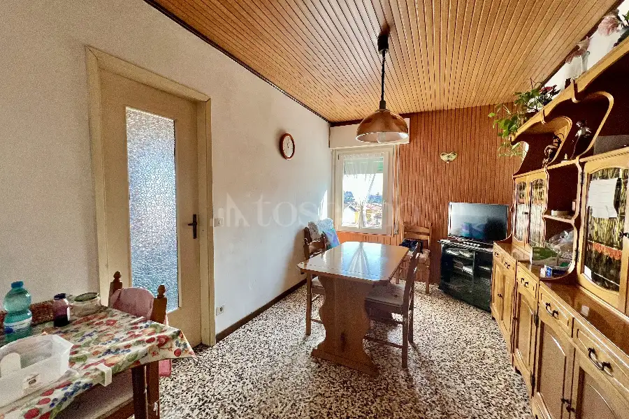 Casa Indipendente in vendita di 420 mq a €435.000 (rif. 10/2025)