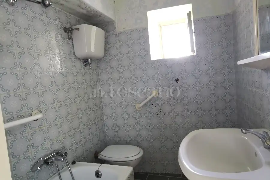 Casa in vendita di 250 mq a €274.000 (rif. 32/2023)