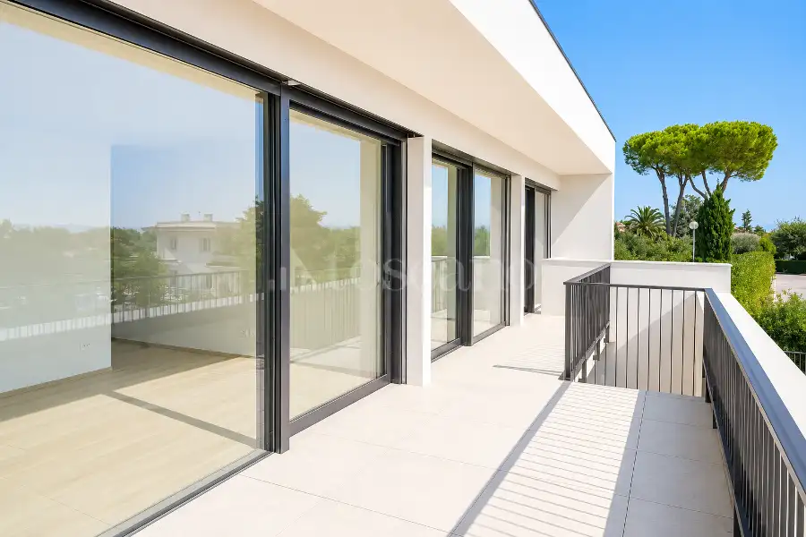 Villa in vendita di 292 mq a €1.590.000 (rif. 12/2025)