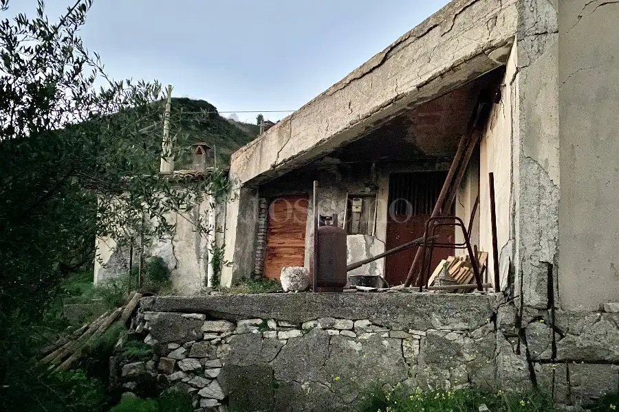 Agricolo in vendita di 940 mq a €60.000 (rif. 9/2026)