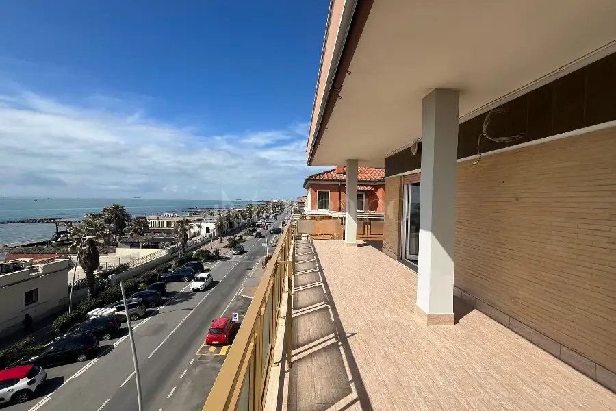 Attico in vendita di 110 mq a €525.000 (rif. 40/2026)
