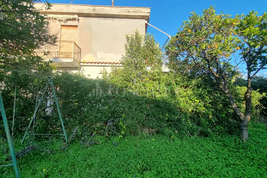 Casa Indipendente in vendita di 300 mq a €385.000 (rif. 21/2025)