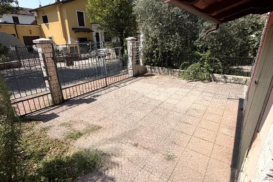 Villa Bifamiliare in vendita di 127 mq a €235.000 (rif. 37/2026)