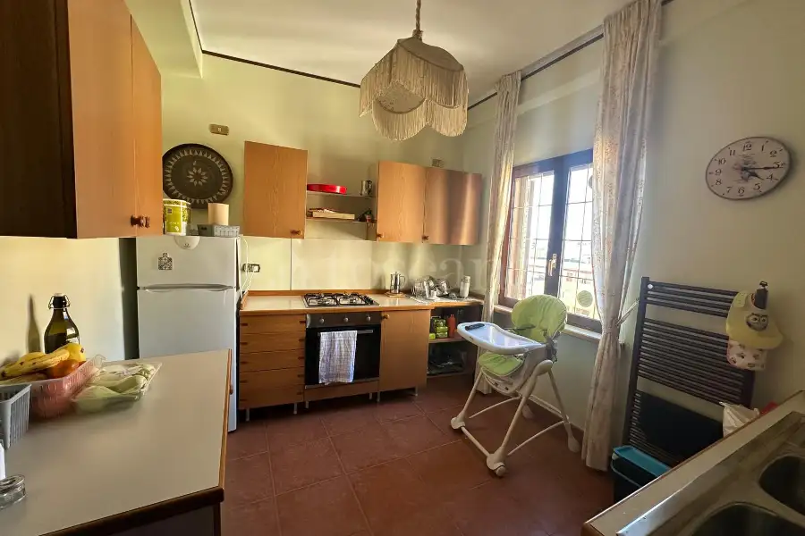 Attico in affitto di 80 mq a €700 (rif. 9/2026)